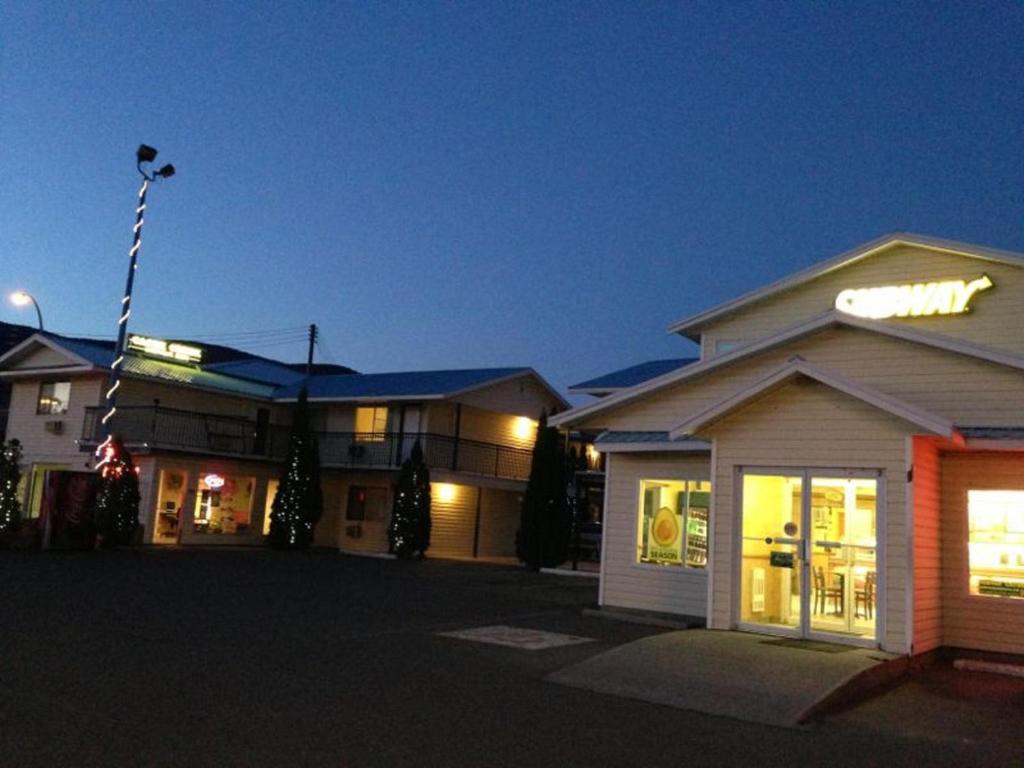 Cache Creek Inn Exterior photo